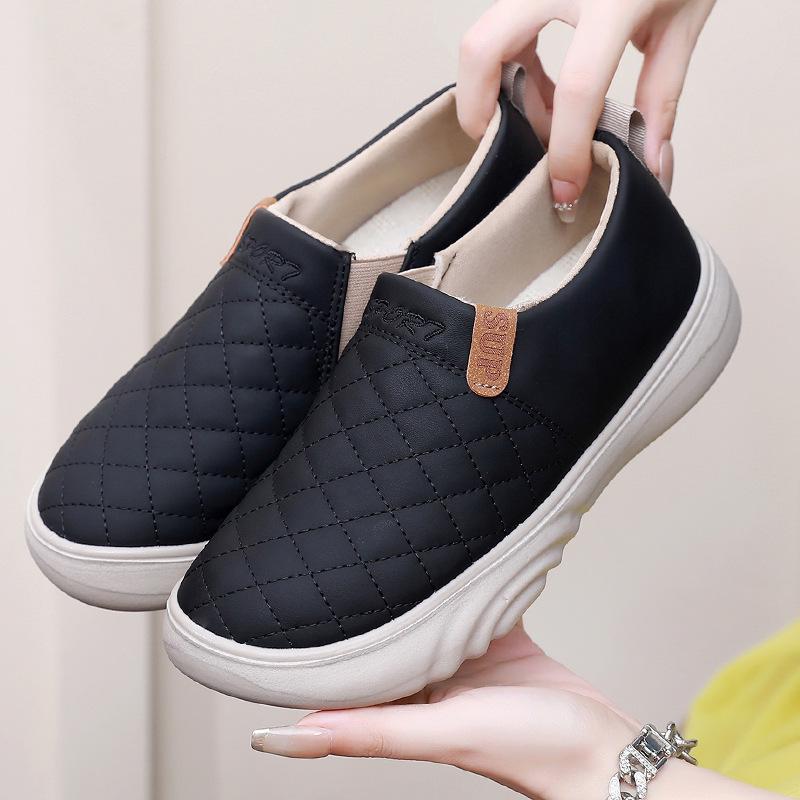 Women's Autumn Non-slip Leather Casual Mom Shoes - Thick Sole Old Beijing Style