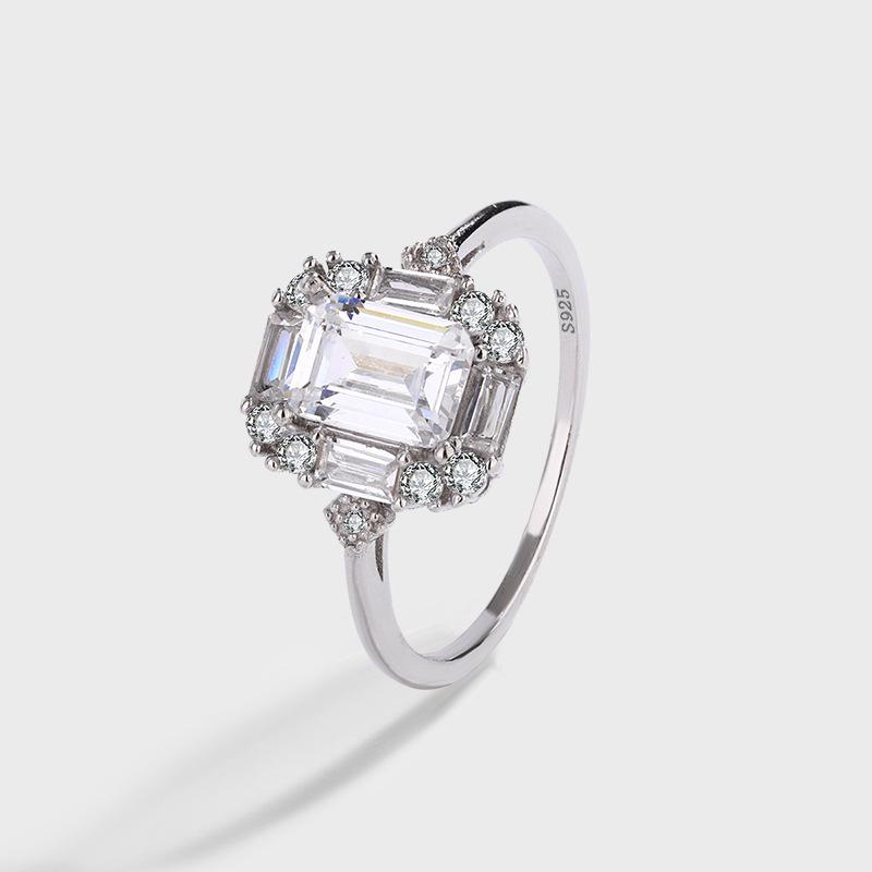 

Кольцо из стерлингового серебра 925 пробы с цирконом огранки «Пагода» в виде кубика сахара для женщин - Модный европейский и американский стиль Size 8