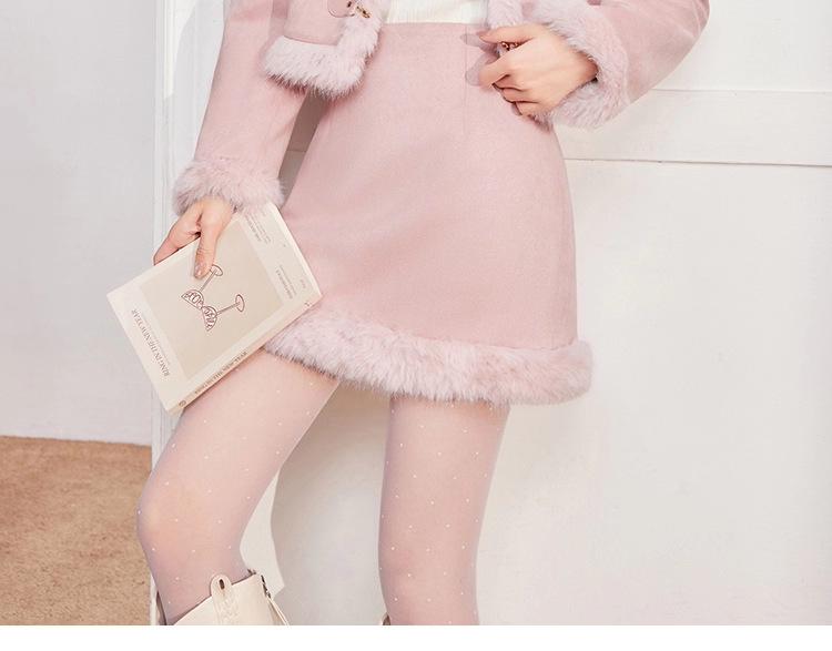 2026 Autumn/Winter French Chic Frosted Leather Top & Skirt Set