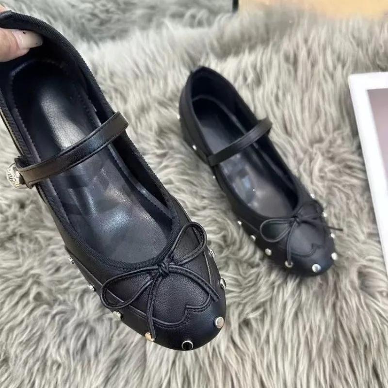 French Round Toe Shallow Mouth One Line Strap Inside Heightened Rivet Bow Mary Jane Single Shoes for Women