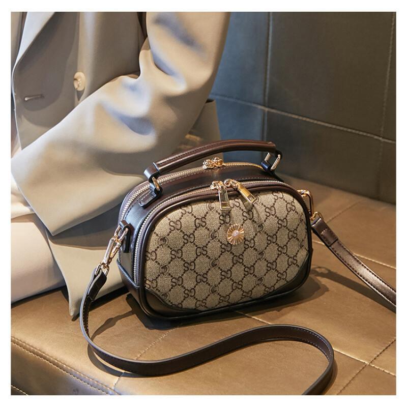 Nová módní taška Cross Body All Matching Retro Small Square Bag Vysoce kvalitní taška přes rameno Boston Bags Kontrastní kabelky