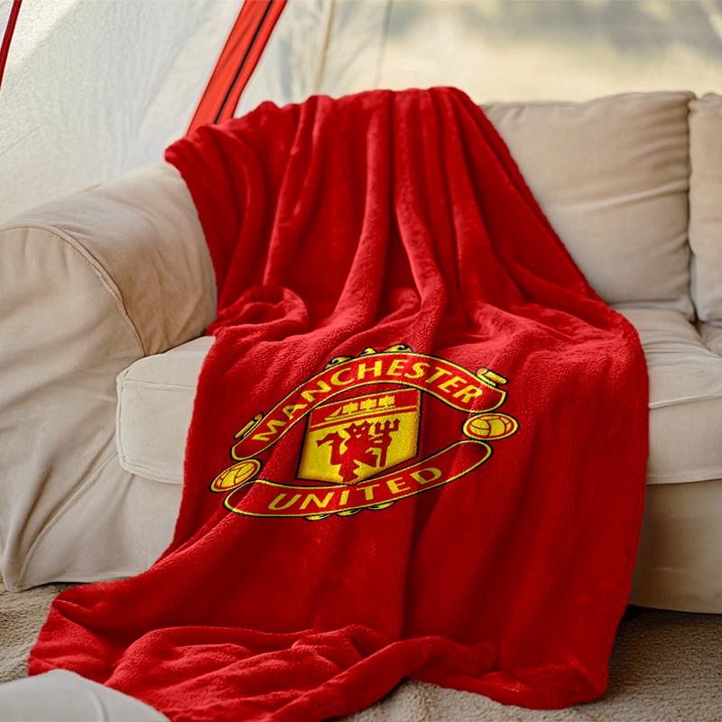 1pc Easy-Care Manchester United Manchester City Blanket, Perfect for Couch, Bed, Home, Travel & More, Warm & Durable Printed Blanket