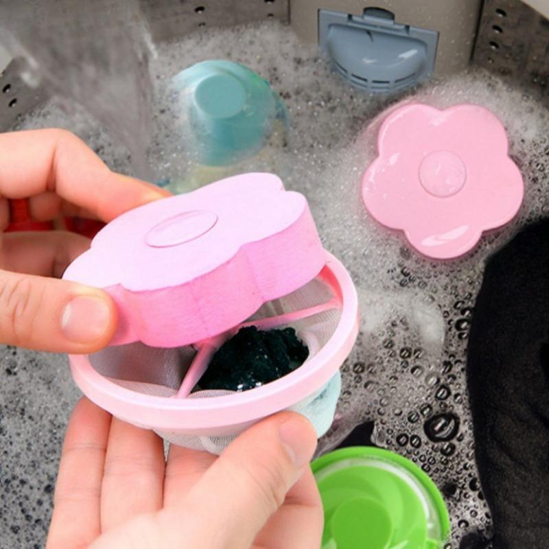 

Washing Machine Floating Cleaning Hair Removal Filter Packaged in blue