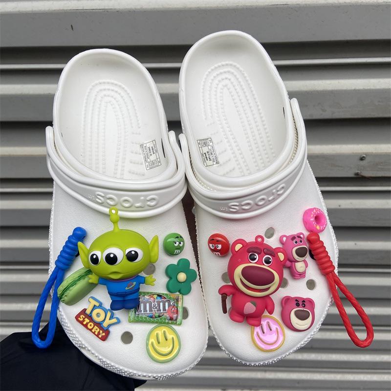 Croc Accessories: DIY Barbie Pink Y2K Emo Shoe Charms with Dark Butterfly Heart Design