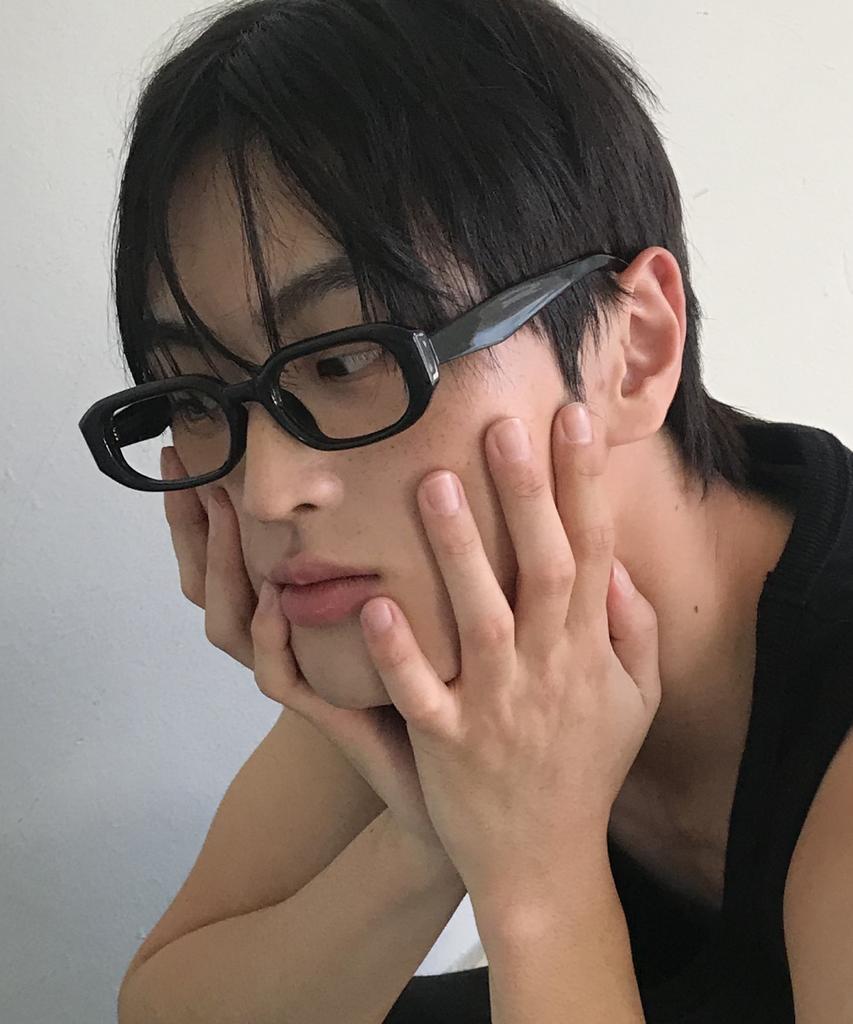 Hangeul Geek Chic Poet Black