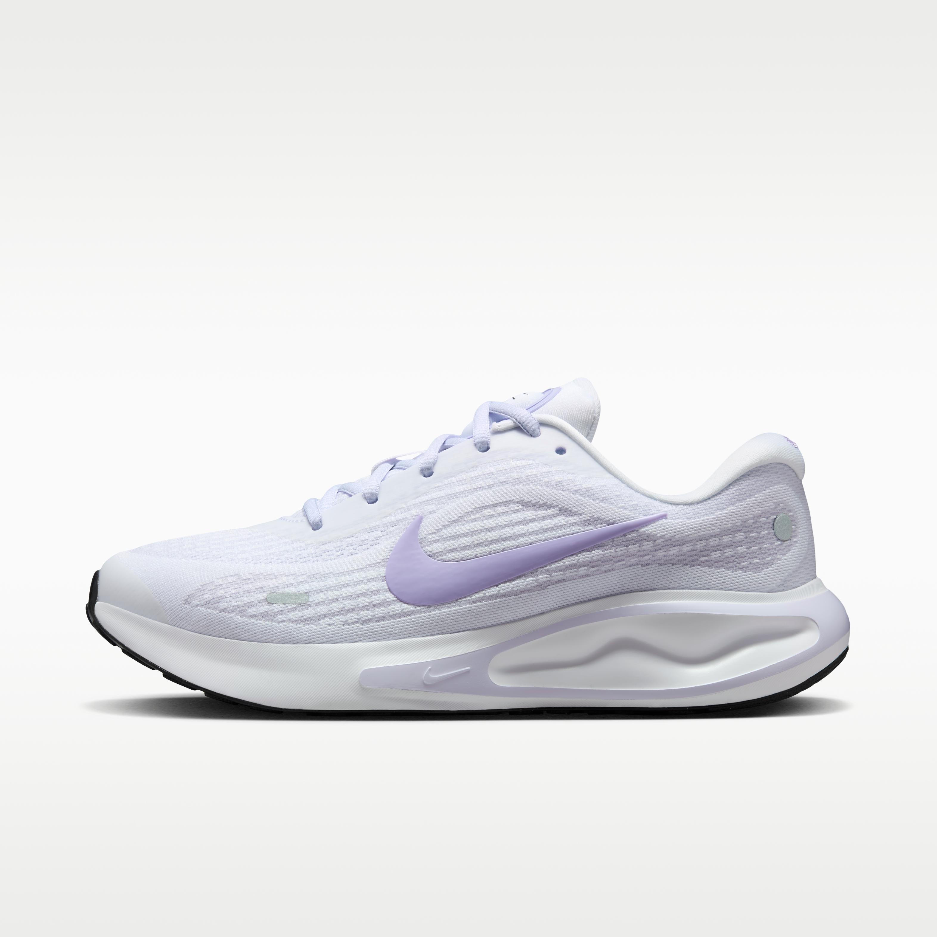

Nike Journey Run White Amethyst Tint Black Hydrangeas (Women s) 36