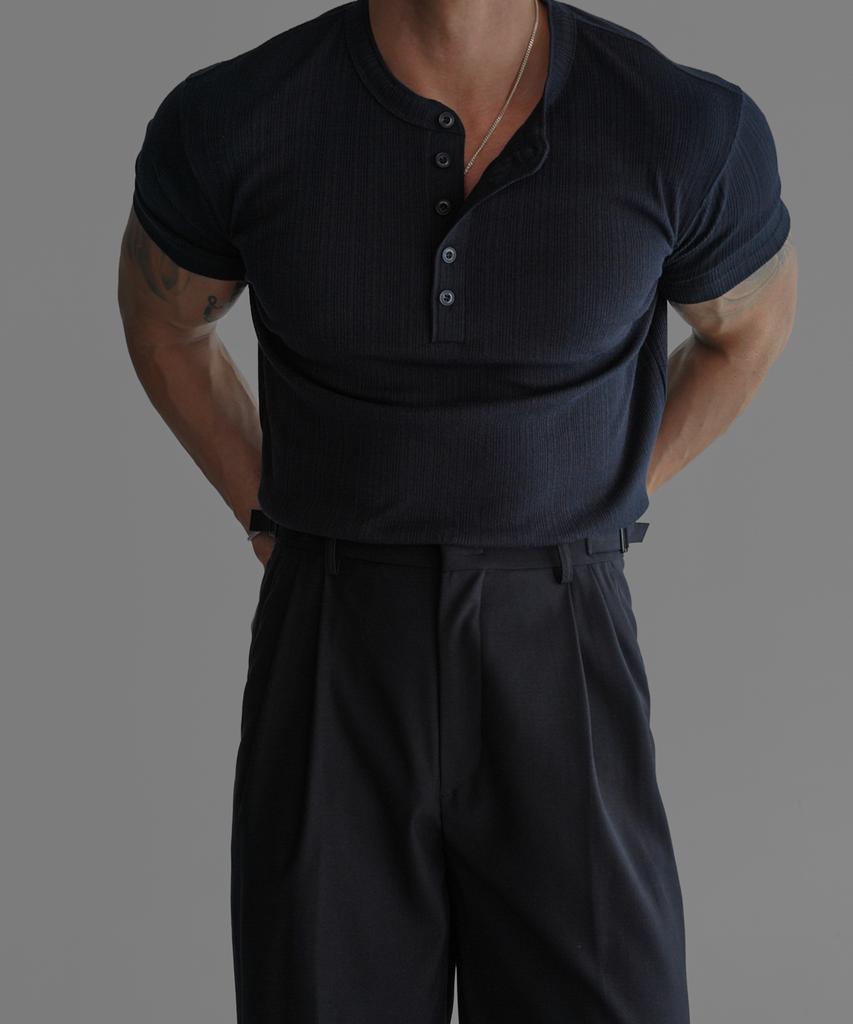 Baulopeulodeogteu Pattern Muscle Henley Neck Short Sleeve Knit Tee [Navy]