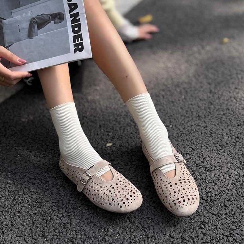Johnature Retro Cow Suede Hollow-out Flat Shoes Breathable Soft Sole Versatile Women's Shoes