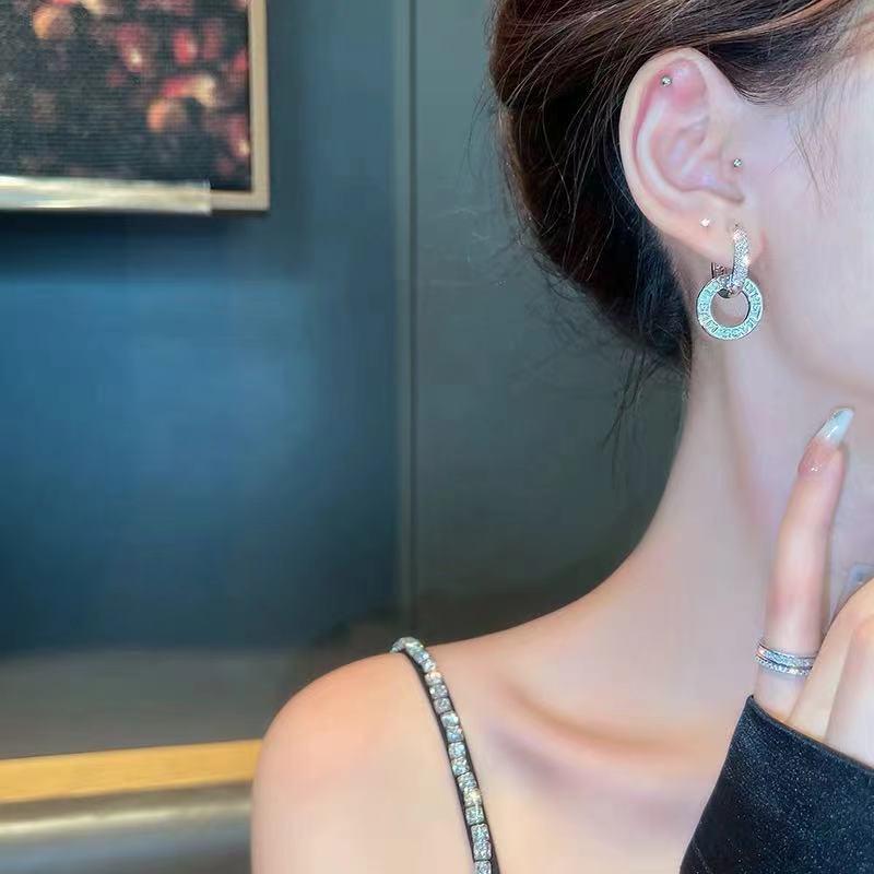 Women's Light Luxury Rhinestone Double Ring Ear Cuff Earrings - Cold Style, Simple and Trendy Studs
