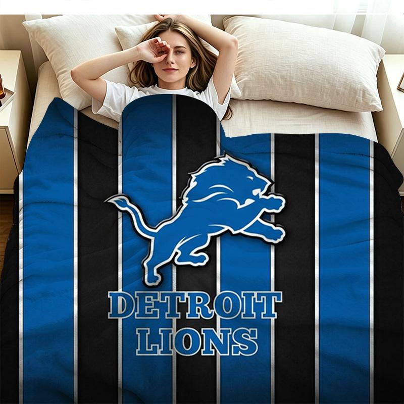 Detroit Lions Logo Print Flannel Blanket High Quality Warm Comfortable Cover for All Seasons Perfect for Gifts Home Decor