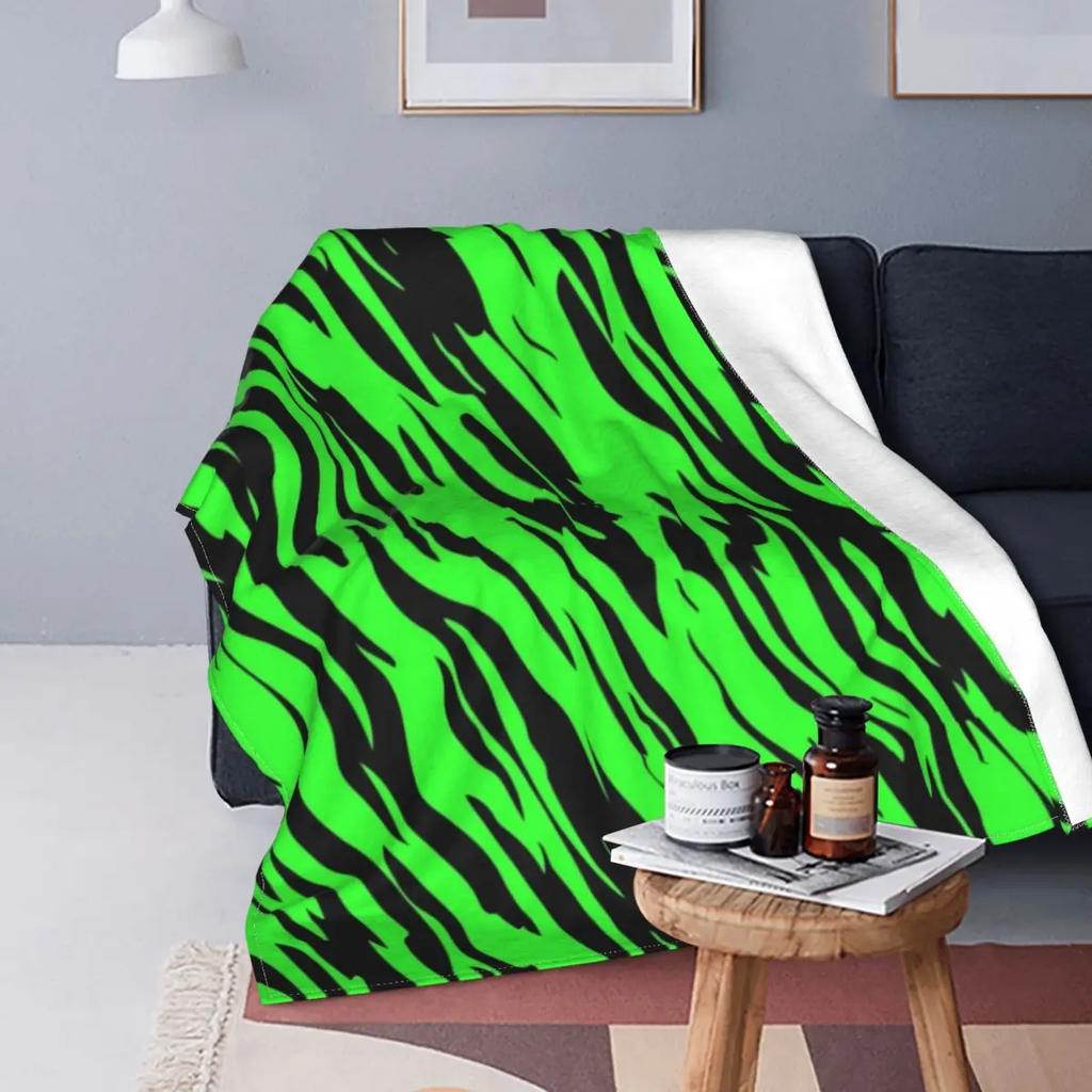 Brown Tiger Print Flannel Throw Blanket Stripes Animal Fur Pattern Comfy Fleece Blanket Warm Soft Bedspread King Queen Full Size
