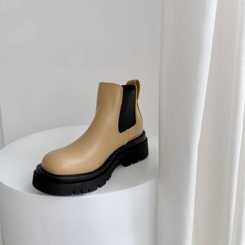 Autumn and winter round head solid color large size medium boots medium heel thick-soled leather boots sleeve non-slip women's boots new Martin boots