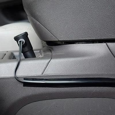 Otomobil Elektroniği Aksesuarları – Kablolar, Adaptörler ve Soketler