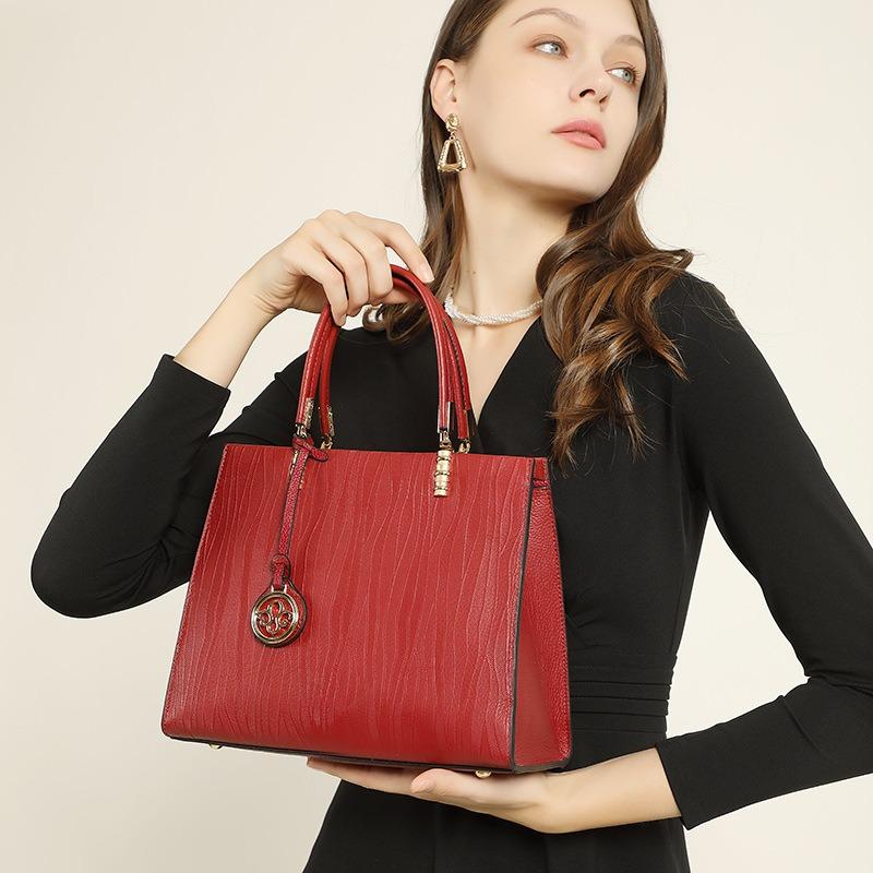 New women's bags versatile bags spring and summer fashion large capacity women's genuine leather mother handbag