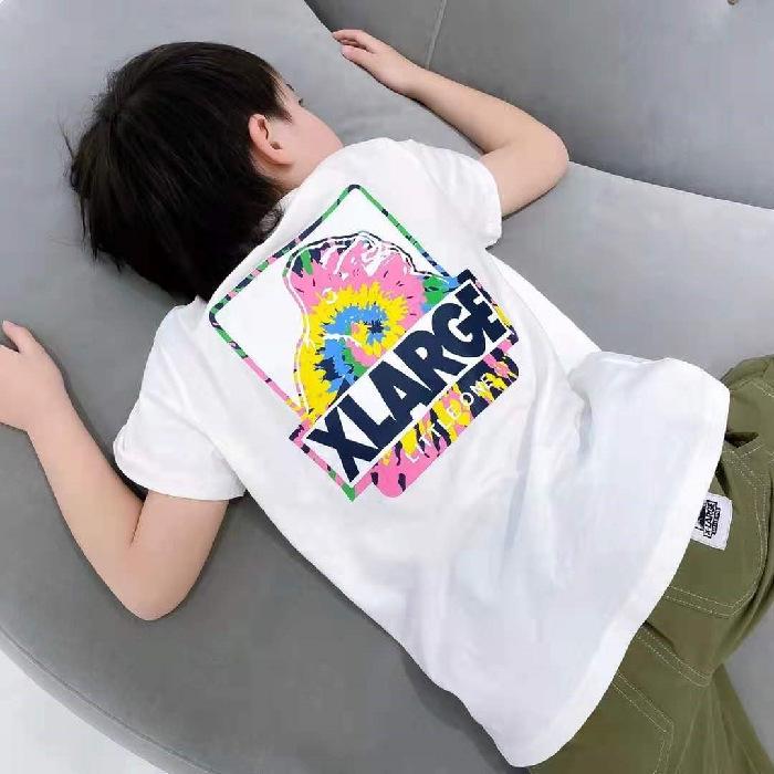 Modische Baumwoll-T-Shirts für Jungen mit kurzen Ärmeln - Sommerkollektion für mittlere und große Kinder