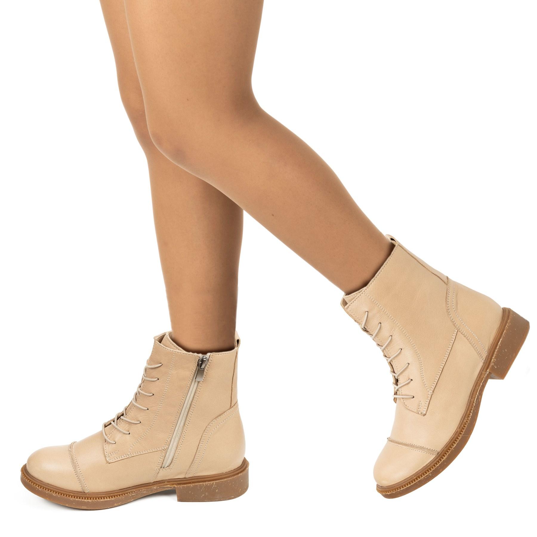 

Женские повседневные ботинки на резиновой подошве из натуральной кожи