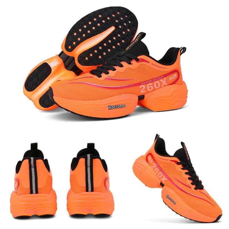 

2025 New Marathon Shoes Retro Style Couple Sneakers Ultra Light Thick Bottom Run Shoes Men Women Fashion Outdoor Tennis Shoes 35