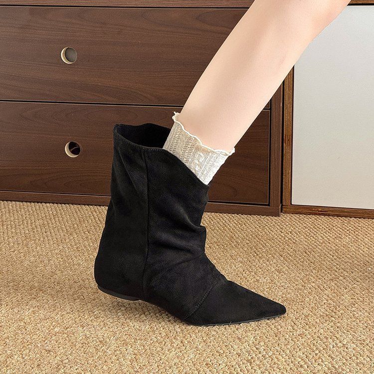 2025 Autumn and Winter New Western Cowboy Boots Versatile Wasteland Wind Heap Boots Women's Height Increase and Thinness Retro Women's Boots