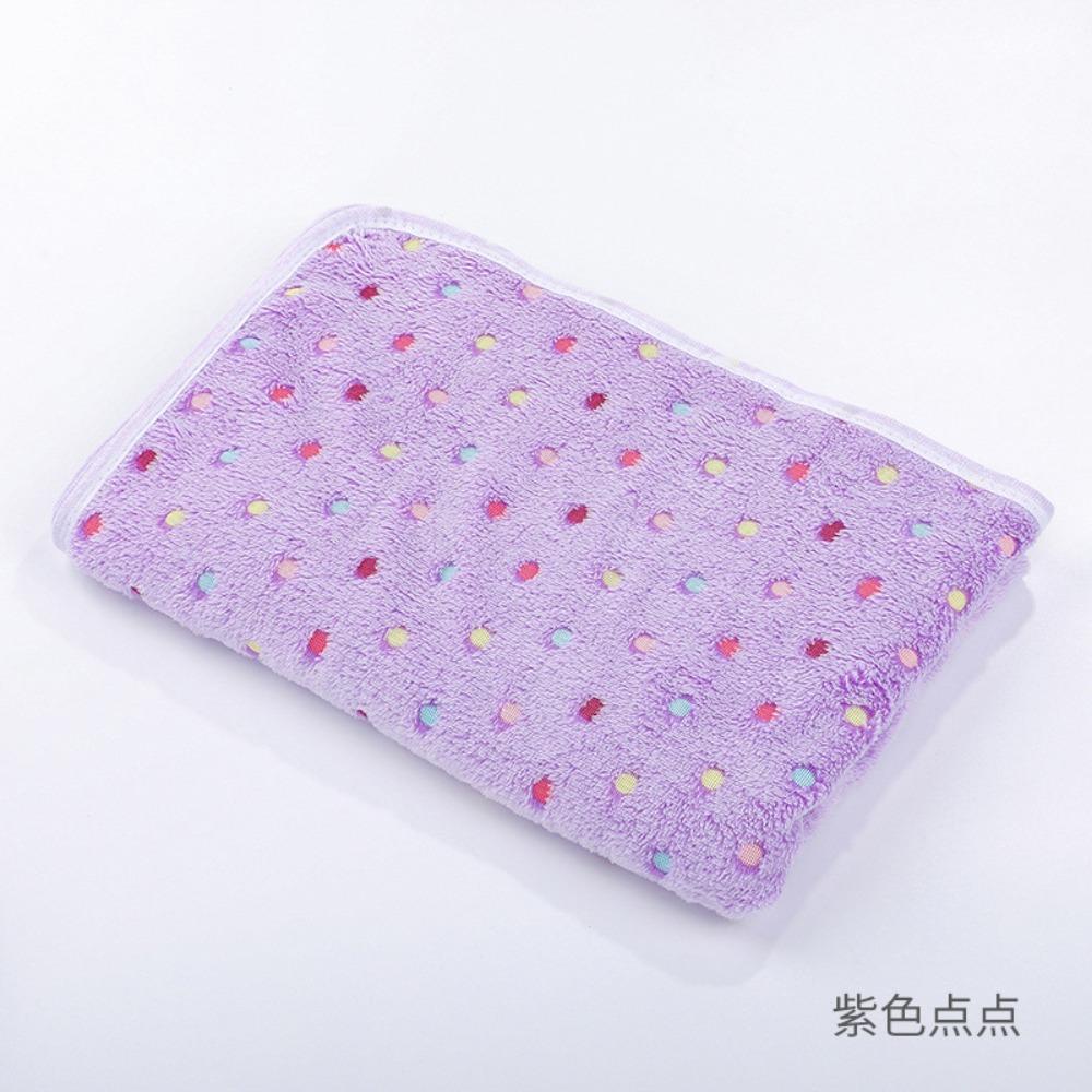 Pet Blankets, Kennel Pads, Dog Blankets, Autumn and Winter Warm Blankets, Coral Fleece