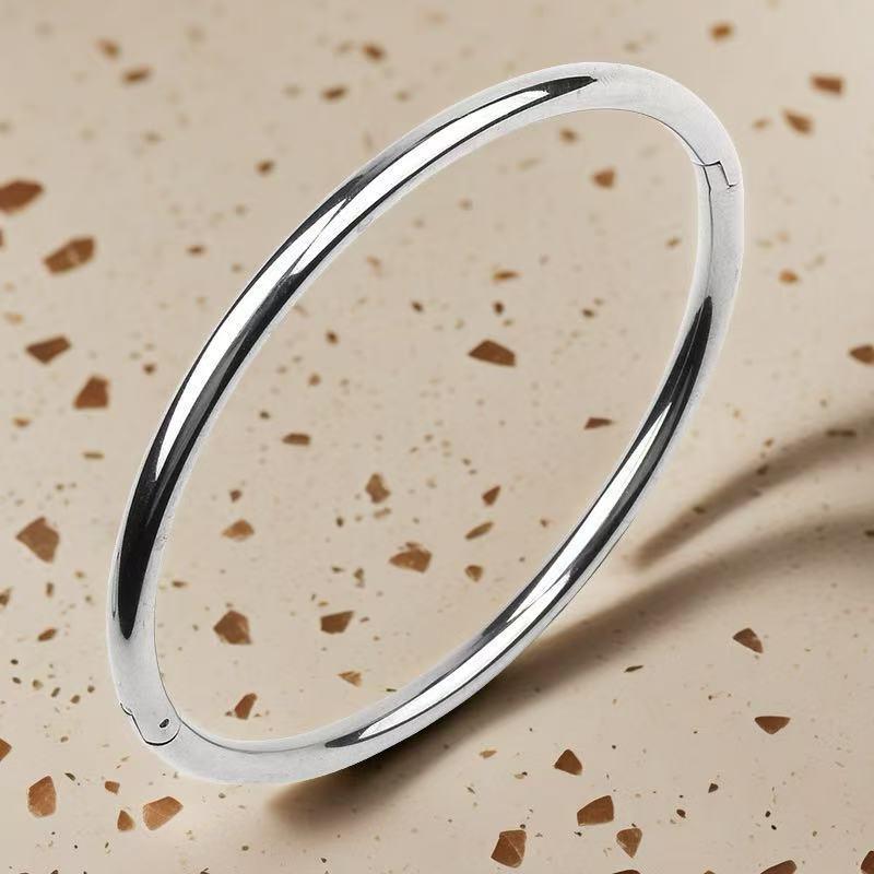 Bracelet de Luxe en Acier Inoxydable pour Femme: Titane Électroplaqué, Sertissage Diamants Complet, Style Européen-Américain