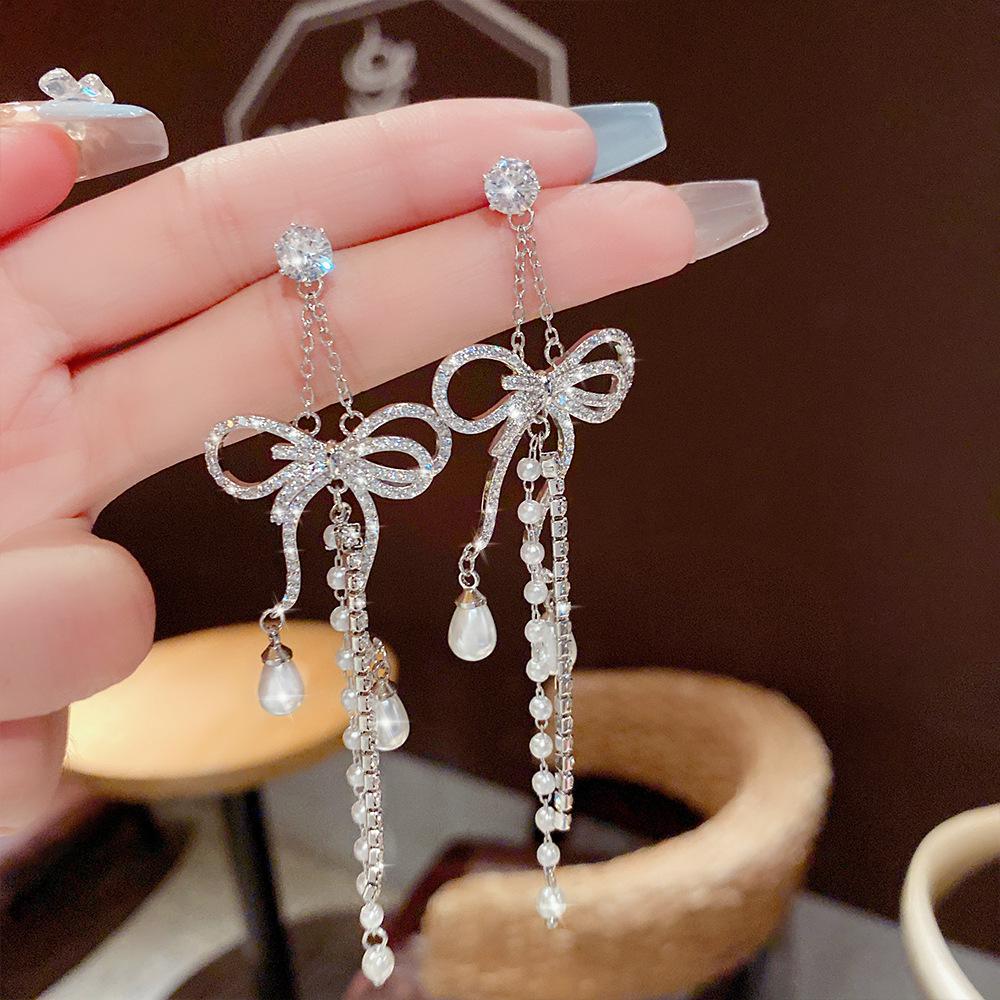Koreanische Socialite Leichter Luxus Quastenohrringe – Herbst/Winter Silber Stecker für Damen
