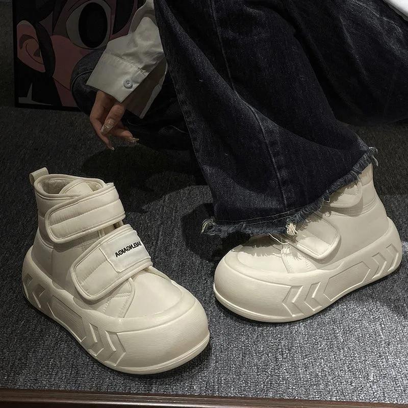 Female Shoes White Platform Ladies Snow Boots High Chunky Trend 2024 Padded Comfortable And Elegant Stylish Low Price Sale