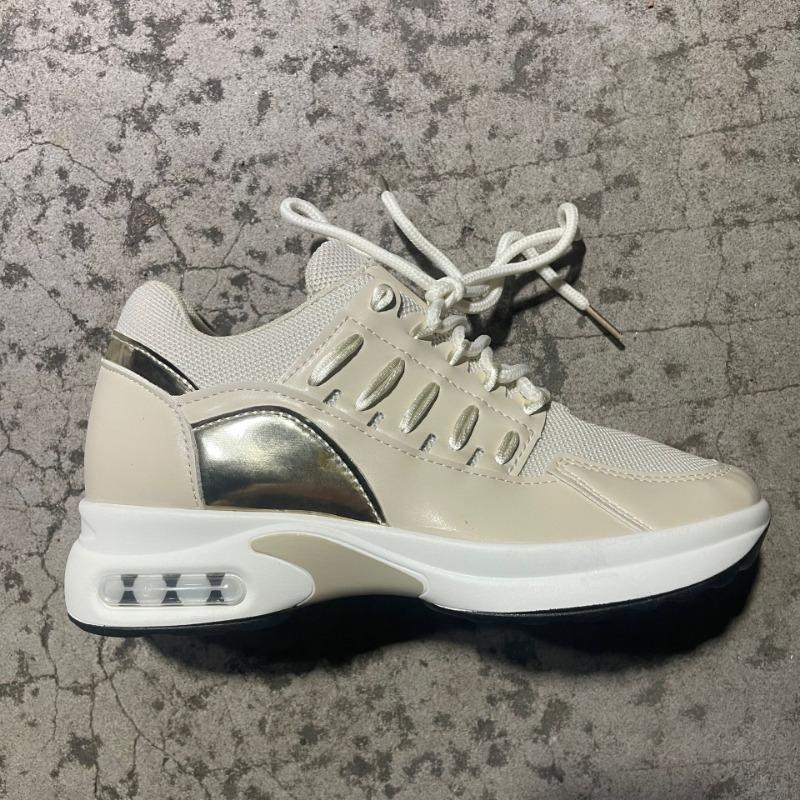 Fritidsskor, Sportskor, Damskor med kilklack i flygvävt material, Rund tå, Snörning, Nätandas Damskor