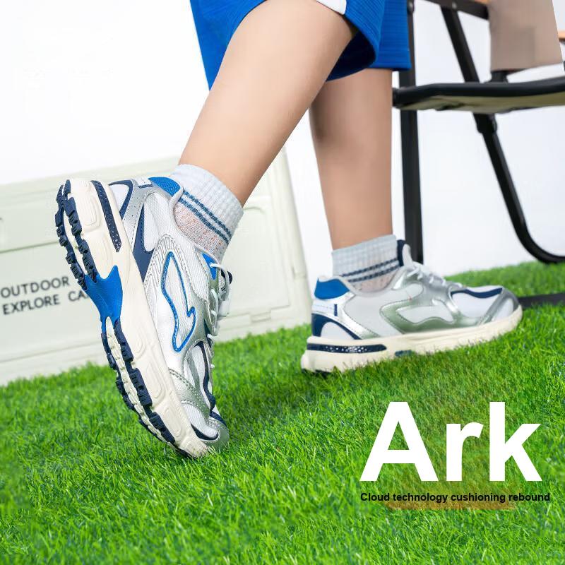 Li Ning Kids Sports Lifestyle Series Comfortable Reflective Shock Absorption Rebound Low-Top Casual Shoes Kids sneaker Silver YKCU114-1