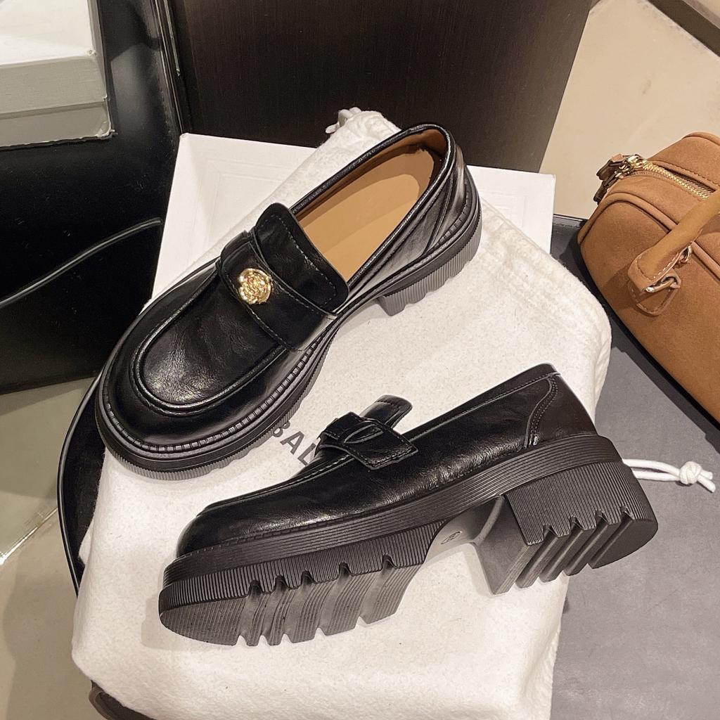 Camellia platform loafers women's 2025 new autumn one-pedal women's shoes soft-soled British style French small leather shoes