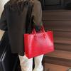 2025 Spring New Fashion Foreign Style Large Capacity Handbag Casual Commuting Trend Simple Crocodile Pattern Tote Bag