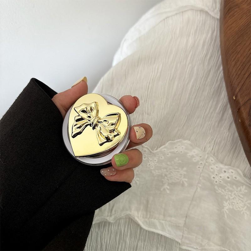 

Mobile Phone Holder Portable New Korean Version Heart Butterfly Starry Sky Personality Instagram Style Original Niche Magnetic Retractable Airbag