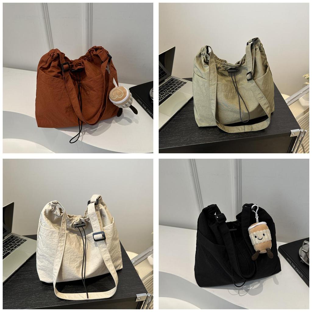 Urban Minimalist Nylon Tote Bag With Large Capacity For Daily Commute And Casual Use