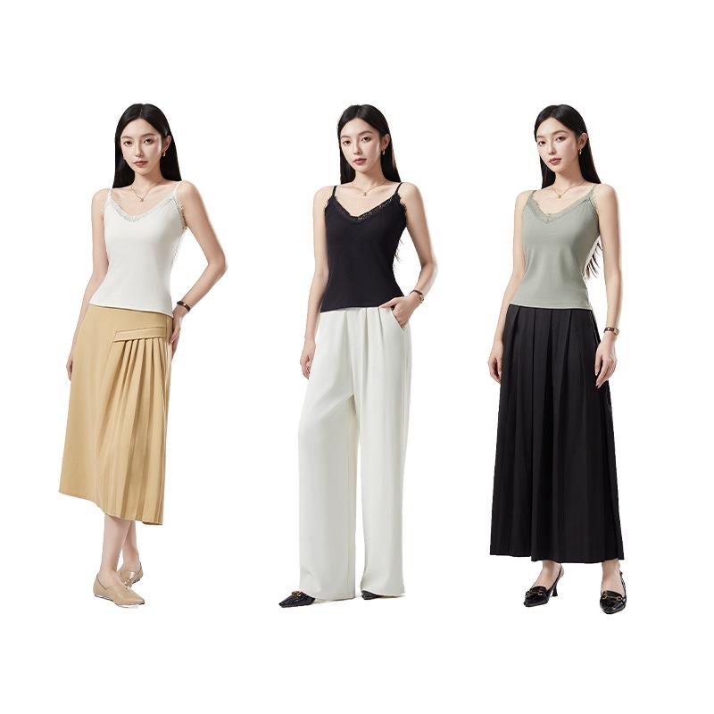 Warme Damen-Spitzen-Cami mit Brustpolstern - Samt-Kamelie Winterweste