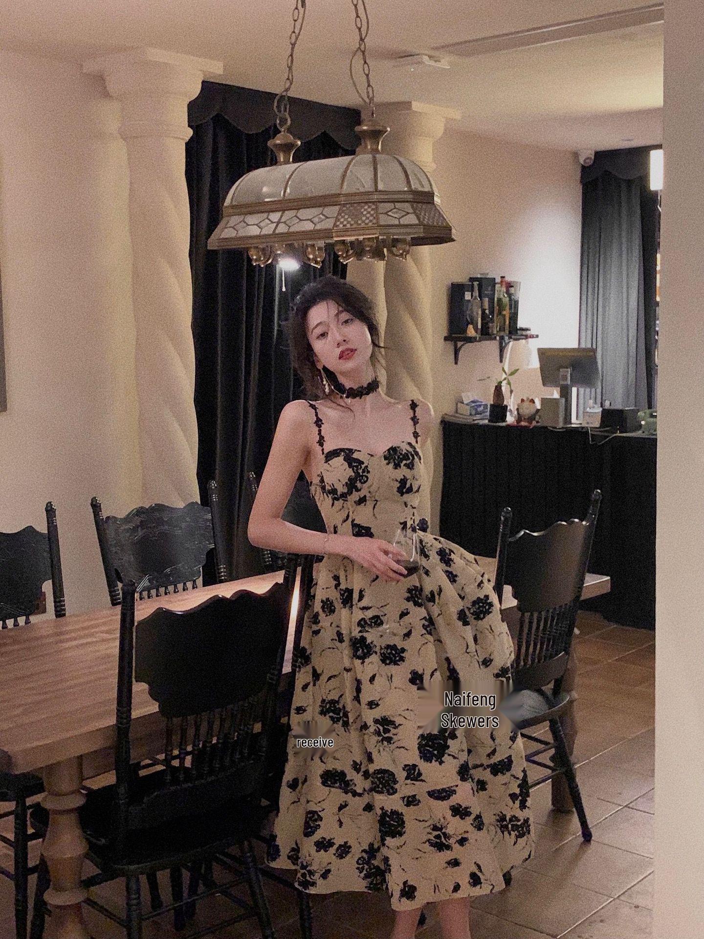 

Летнее ретро платье с цветочным принтом на тонких бретелях, облегающее талию, 2024 XL хаки