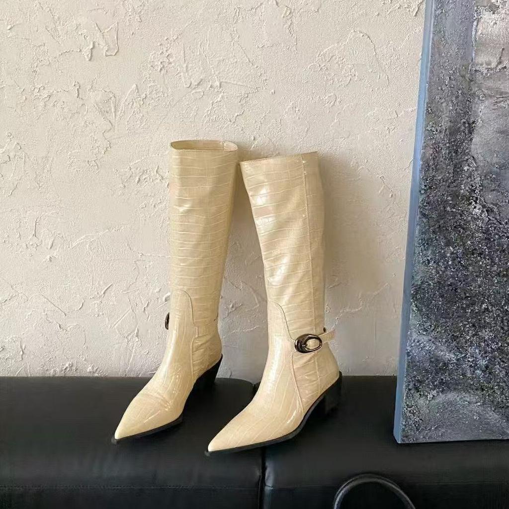 2025 new Korean version of pointed thick heel crocodile pattern tall tube thin but knee knight women's belt buckle boots