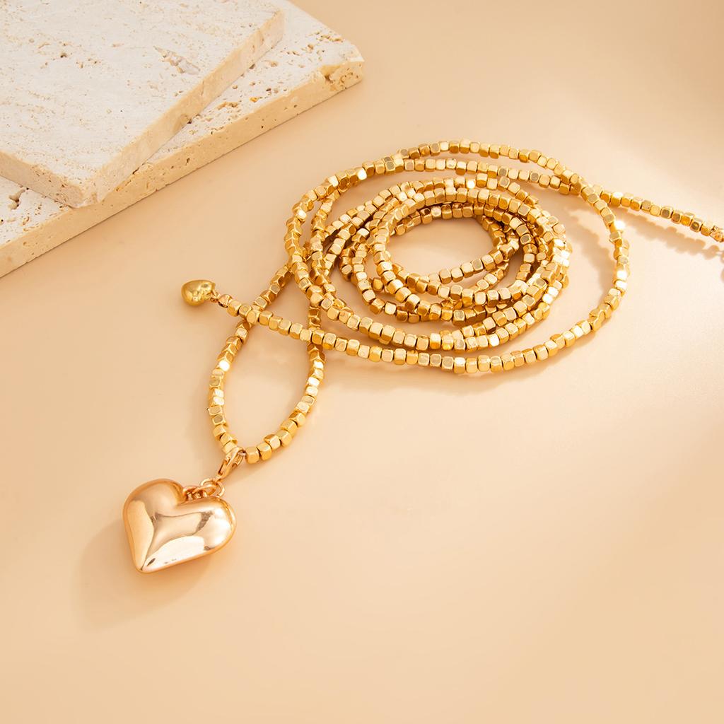 Fashion Gold Color Love Heart Pendant Necklace Women Vintage Beaded Chain Long Necklace Sweater Chain Jewelry Accessories