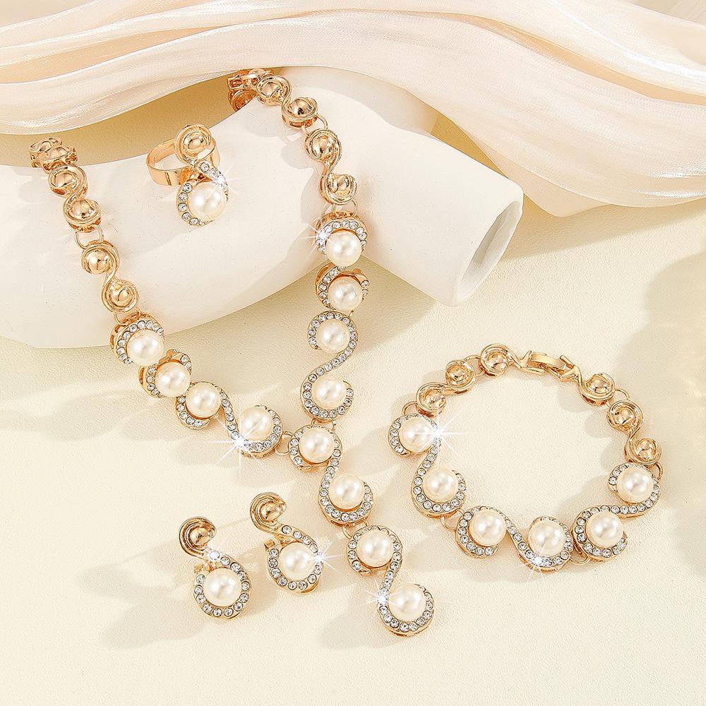 Exquisite Imitation Pearl Necklace Earrings Set Women's Bridal Banquet Jewelry Set