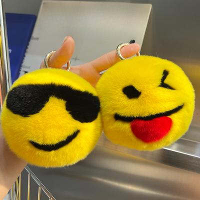 Škaredý roztomilý emodži z králičej srsti Rex, prívesok na kľúče do auta, ins pom pom smajlík, prívesok na tašku, darček.