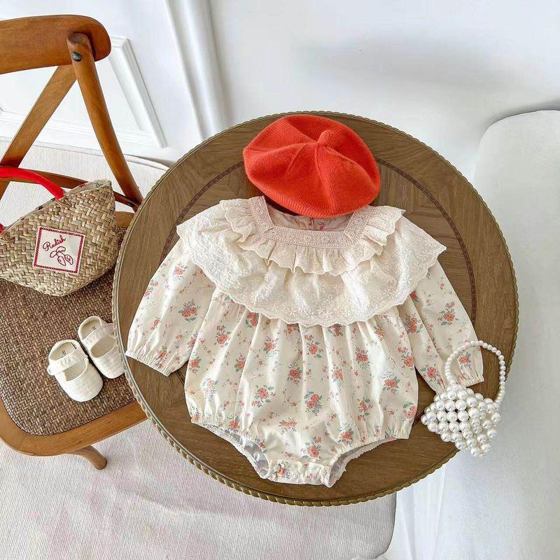 

Cute and Sweet Floral Lace Princess Romper for Newborn Baby Girls in Spring and Autumn Beige 59