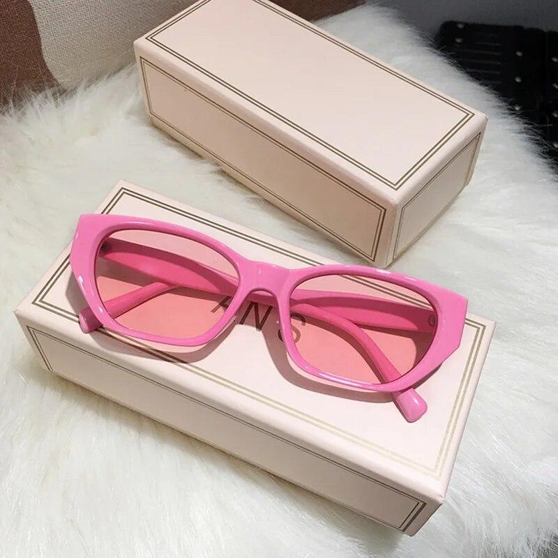 Vintage Cat Eye სათვალე UV400 Y2K ქალთა რეტრო პანკი ანტი-UV მზის ჩრდილის სათვალეები ახალი მოდური არარეგულარული, მცირე ჩარჩოს სათვალეები