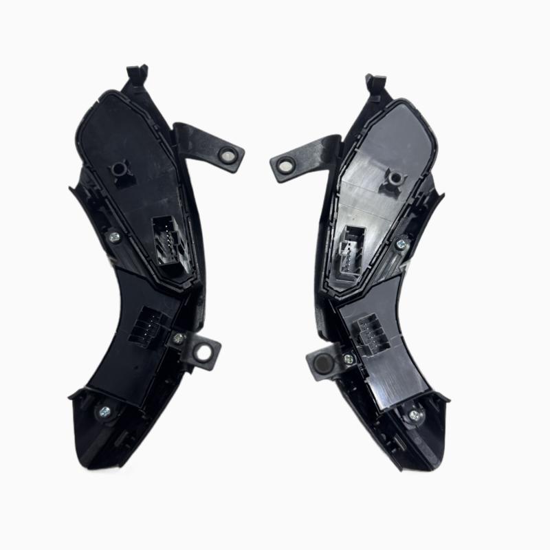 Steering Wheel Bluetooth Audio And Cruise Control Switch Button For Hyundai I30 Elantra 2012-2015