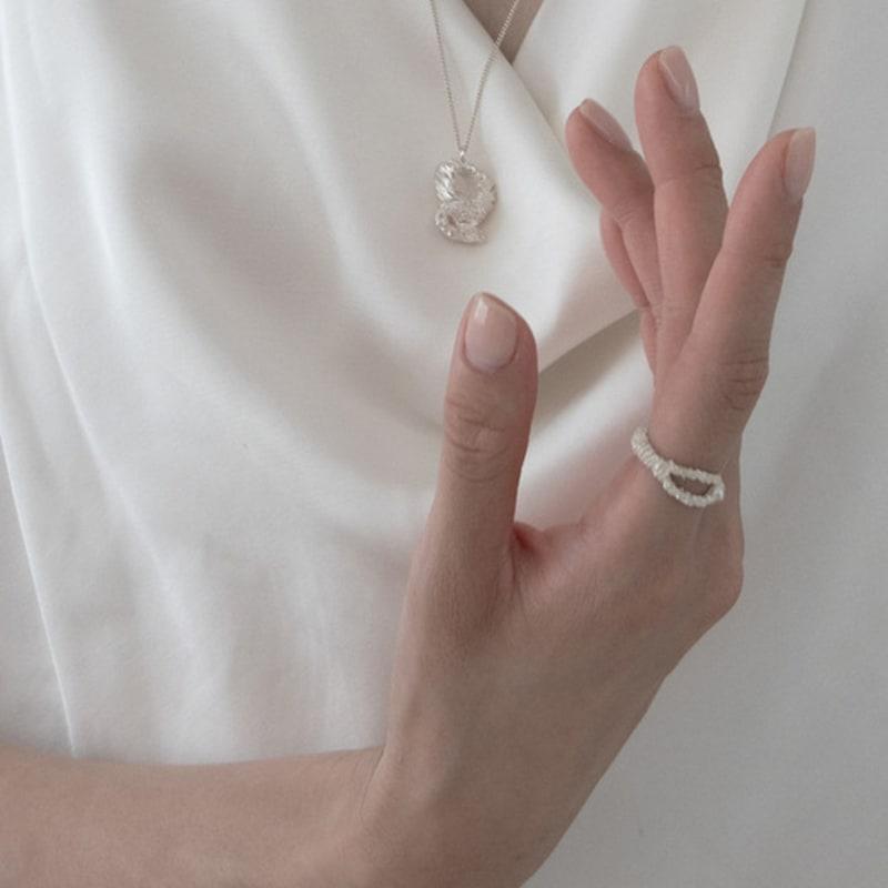 Mouvebament Swan Ring_Silver925