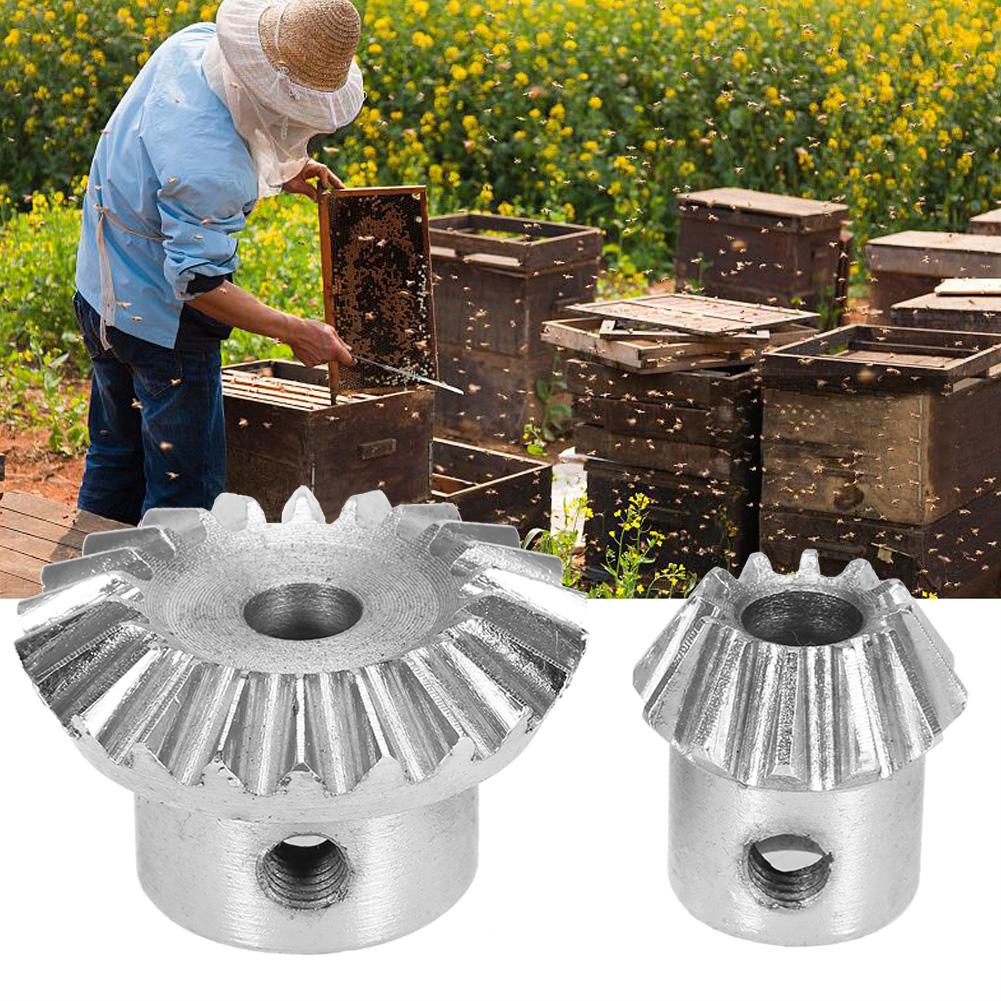 

Gear with Screw and Wrench Set for Honey Extractor Extracting Repair Beekeeping