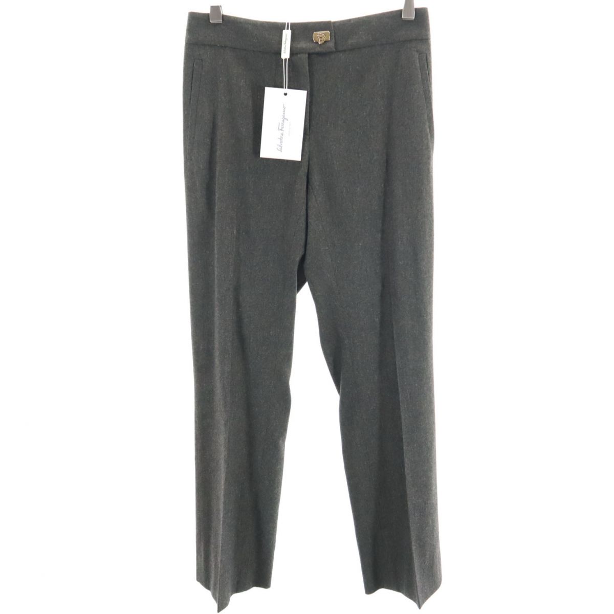 

unused Salvatore Ferragamo made in Italy wool blend Slacks pants Tagged Women Used