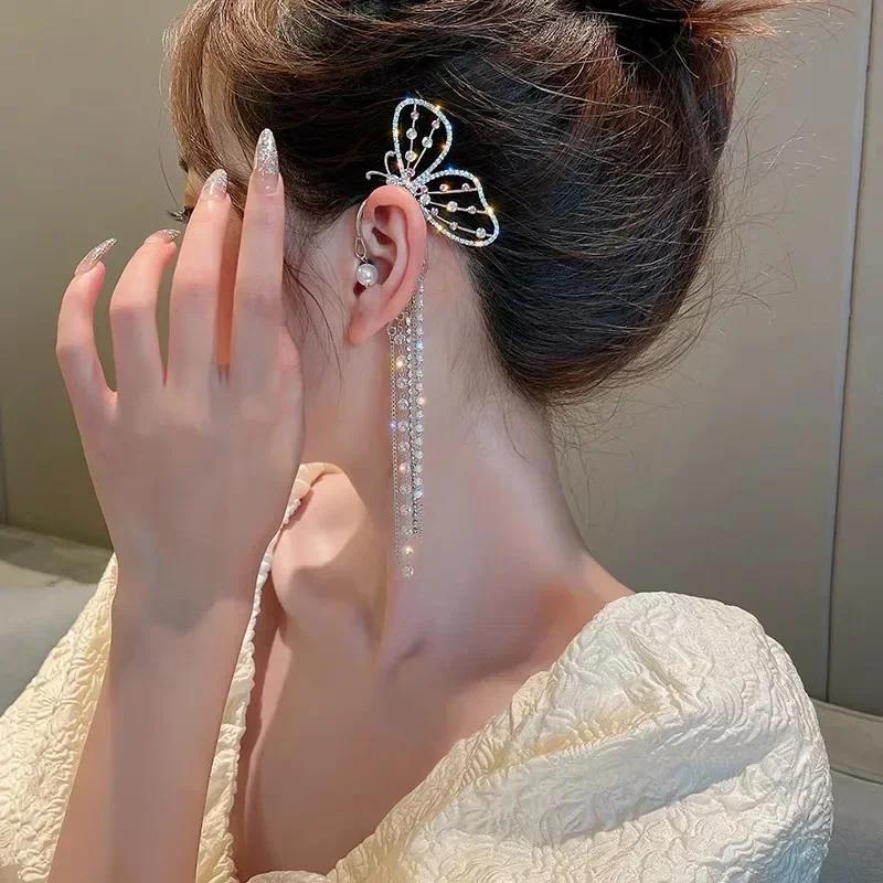 Retro Crystal Butterfly Pearl Earrings with Fashionable Long Tassels Sexy Hollow Out Women's Elegant Earring Sweet Girls Jewelry