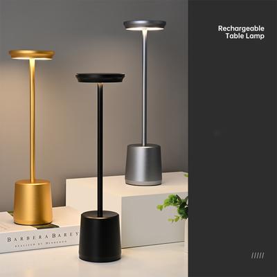 Wiederaufladbare Schlafzimmer Nachttisch Dekoration Metall Touch LED Tischleuchte Kreative Bar Restaurant Tischleuchte Atmosphärenlampe