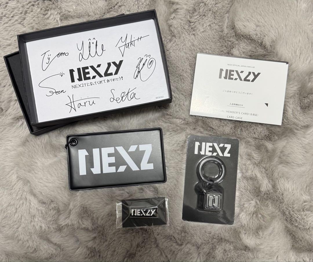 

[ИСПОЛЬЗОВАННЫЙ] ЯЩИК с бонусом за членство в NEXZ FC