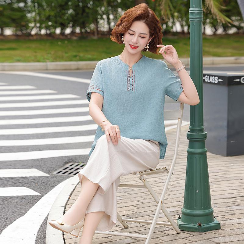 

Loose & Comfy Short-Sleeve T-Shirt for Middle-Aged and Elderly Women, Perfect Summer Wear 2XL (95-115 Jin) синий