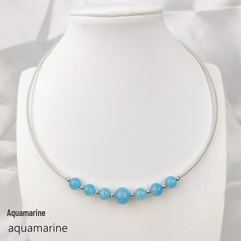 

Чокер-ожерелье из малахита и аквамарина в проволочной оплетке