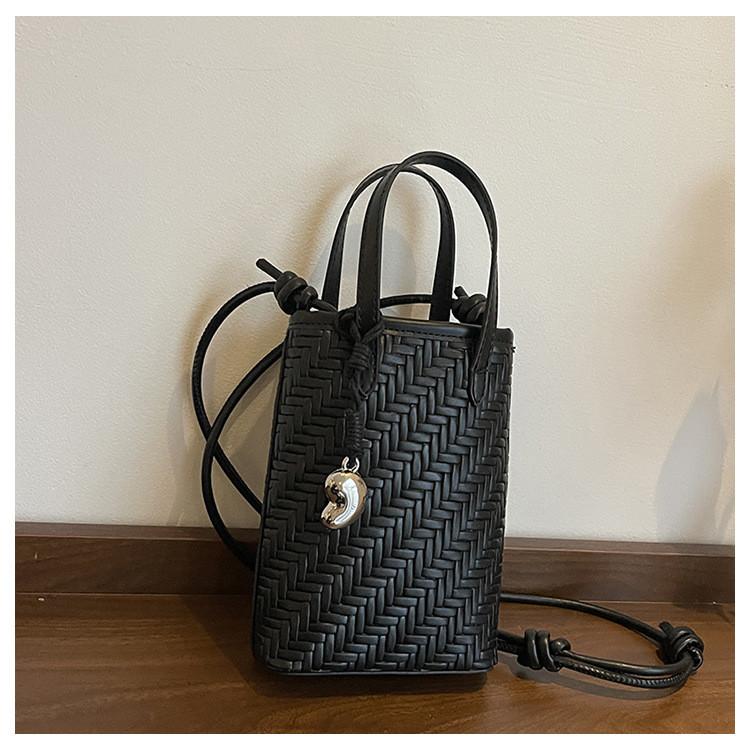 IELGY Summer Fashionable Woven Crossbody Phone Bag